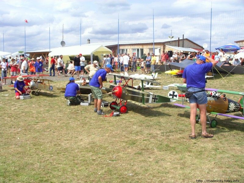 img084.jpg